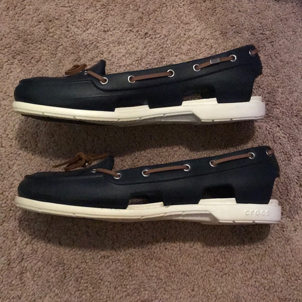 Crocs Flats - Picture 2 of 3